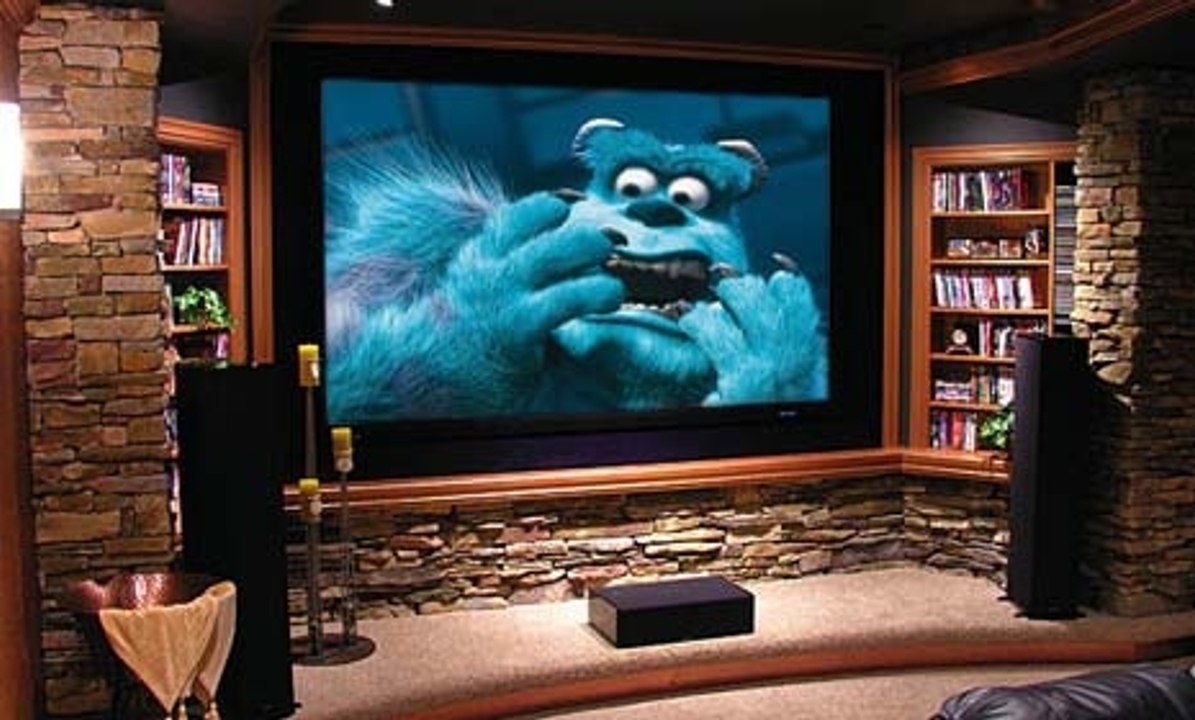How to Pick a Home Theater Projector?