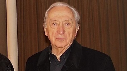 Pierre Soulages poses for Klaus Guingand - 2005