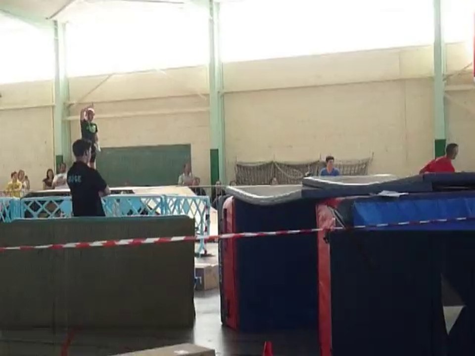 Yohan Fort saut par dessus Jeremy