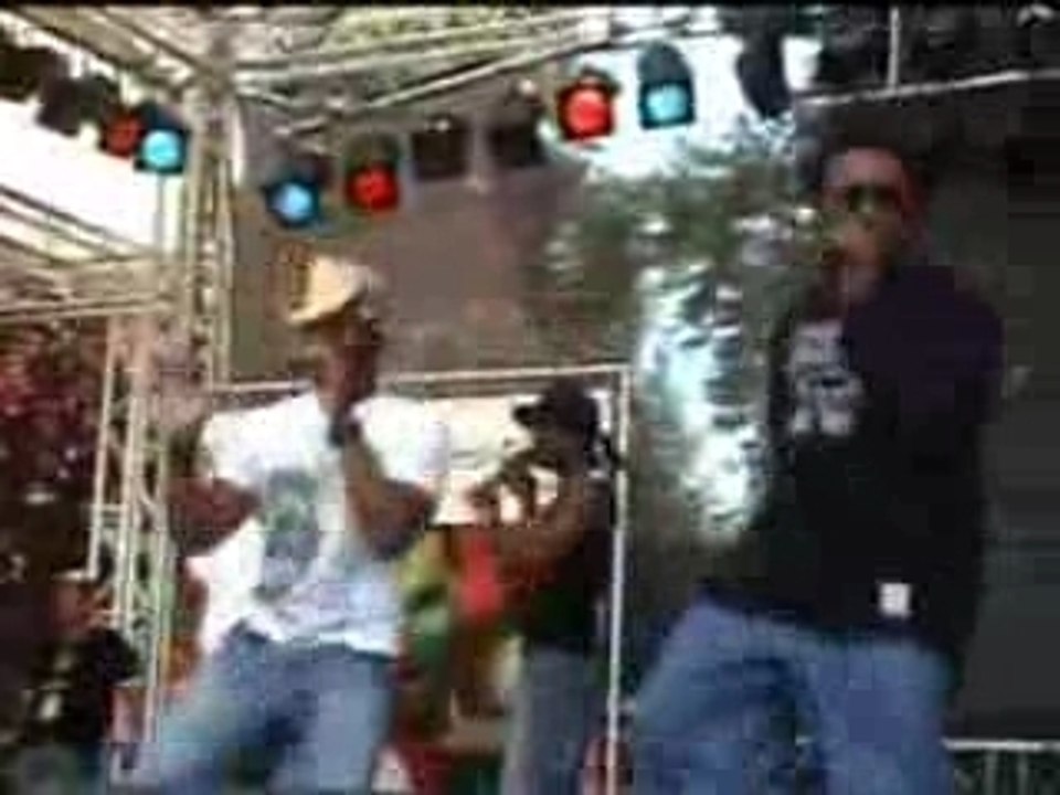 Naturally 7 - Feel it in the Air Tonight