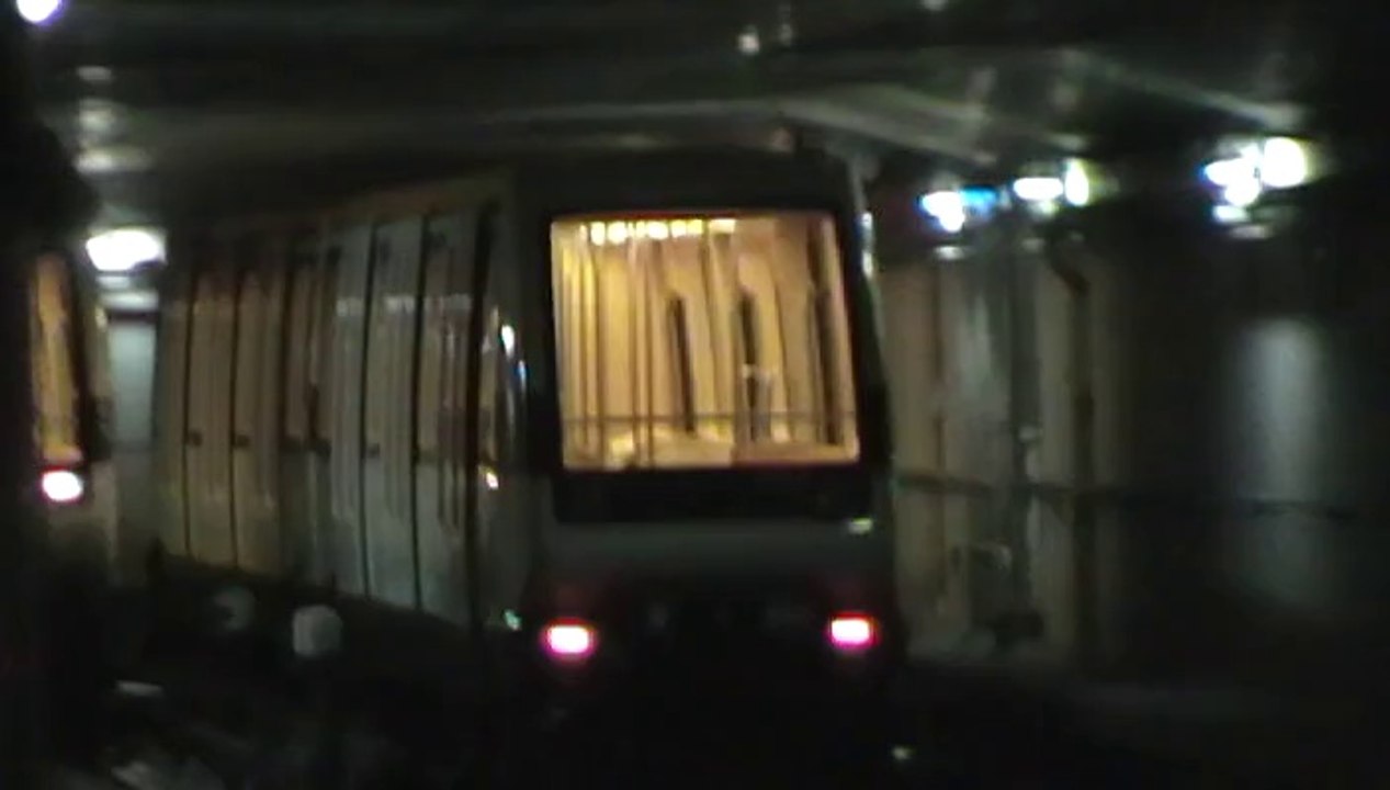 VAL208 : Manœuvre à la station Borderouge sur la ligne B du métro de Toulouse