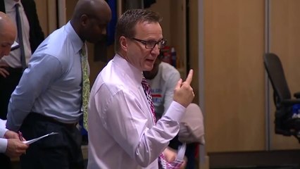 Gregg Popovich & Scott Brooks Team Huddles in Game 6