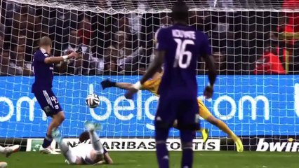 Guardiola: 'I bet you a big glass of beer, Rooney will play'