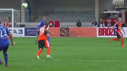 Voronin scores wonder goal for Dinamo! Goal of the season?