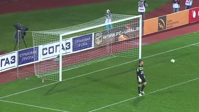 Lassana Diarra scores screamer