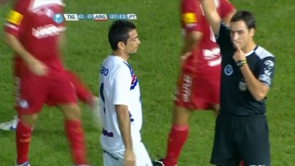 Ref sends off wrong player | Argentina Primera Division Goals & Highlights