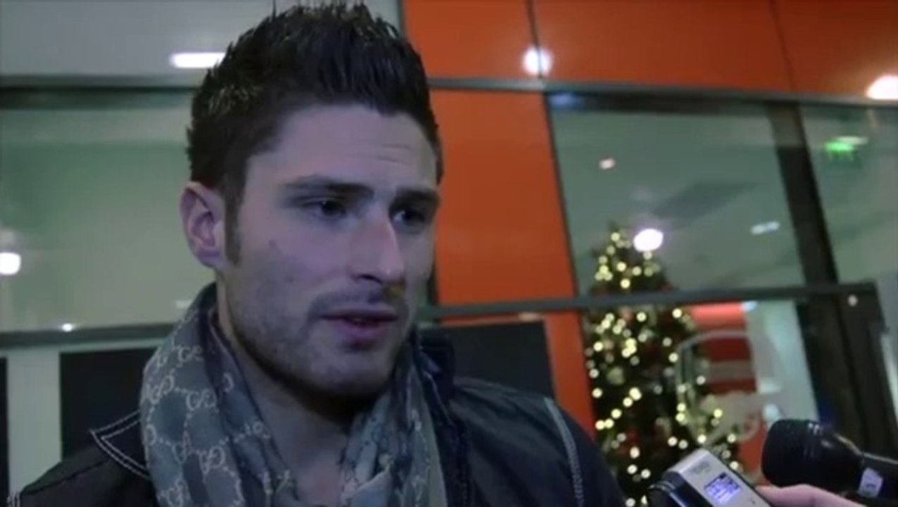 Arsenal 2-0 Montpellier | Giroud assists keep striker happy | Champions League | 21-11-2012