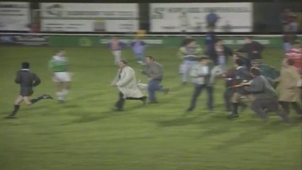Referee chased off the pitch by players & supporters! /football
