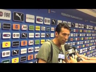Buffon, record e cuore: 'Dedicato ai due tifosi morti in un incidente stradale'