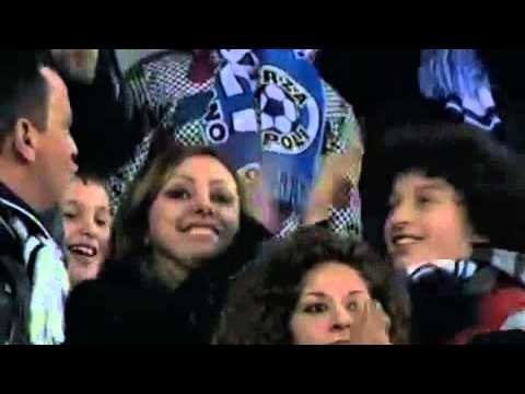 Aik Solna-Napoli: Cavani decapitato! Il murales shock dei tifosi svedesi VIDEO