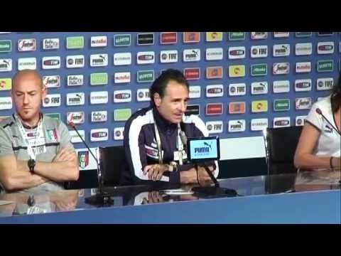 VIDEO Prandelli: 'Il modulo? importante solo per chi difende'