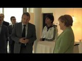 VIDEO Euro 2012, la Merkel fa visita alla nazionale tedesca
