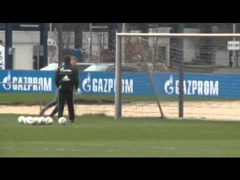 Video VIDEO Bundesliga, che spettacolo! Dortmund-Stoccarda finisce 4-4