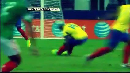 Futbolcunun ayağı böyle kırıldı