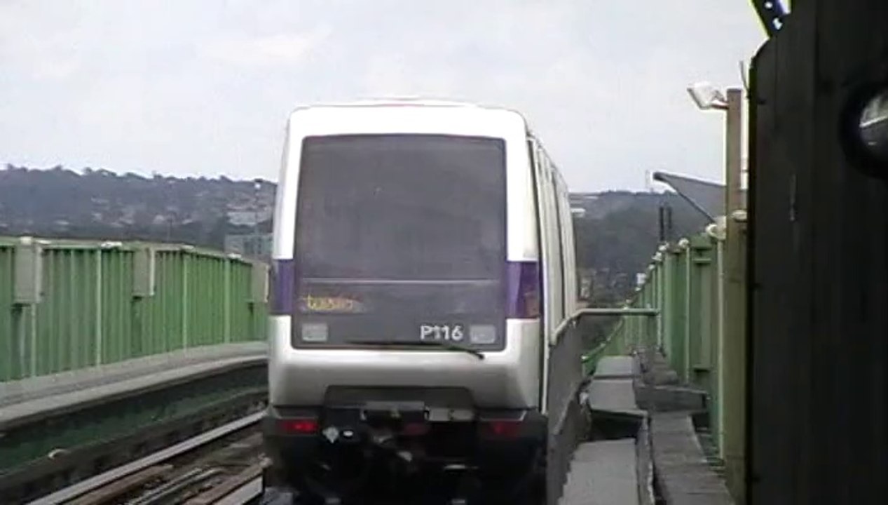 VAL208 NG : Départ de la station Jolimont sur la ligne A du métro de Toulouse