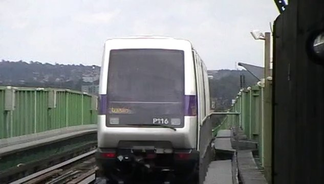 VAL208 NG : Départ de la station Jolimont sur la ligne A du métro de Toulouse