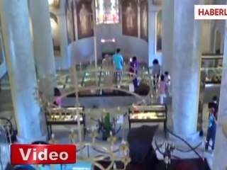 Ayvalık'taki Tarihi Taksiyarhis Kilisesi Açıldı