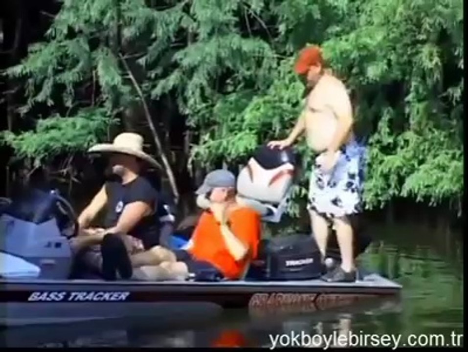 Gülmekten Gözlerimden Yaş Geldi.