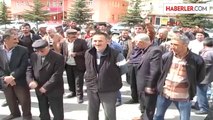 Tarım Alanına Ev ve Ahır Yapılmasını İstemeyen Köylüler Kars'ta Eylem Yaptı