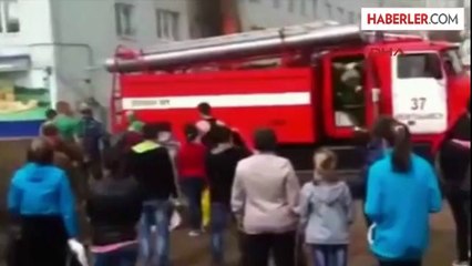 Çocuklarını Yangından Kurtarmak İçin 4. Kattan Attı