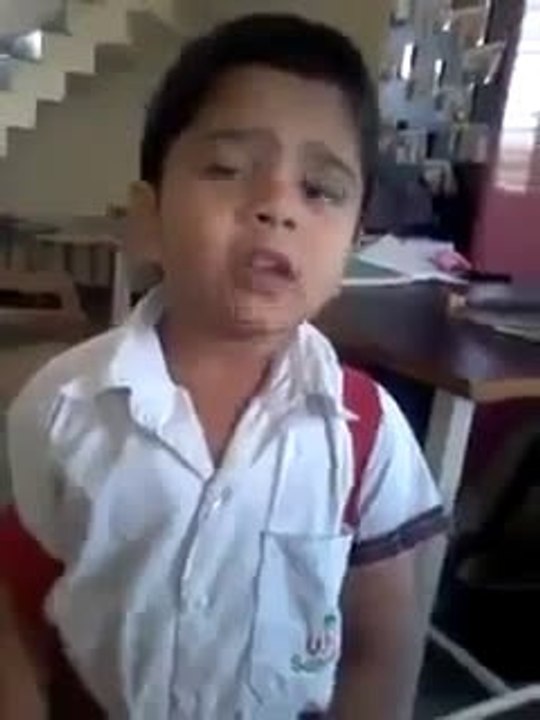 معصوم سا بچہ اسکول لیٹ آنے وجہ بتاتے ہوئے-Tezabi Video