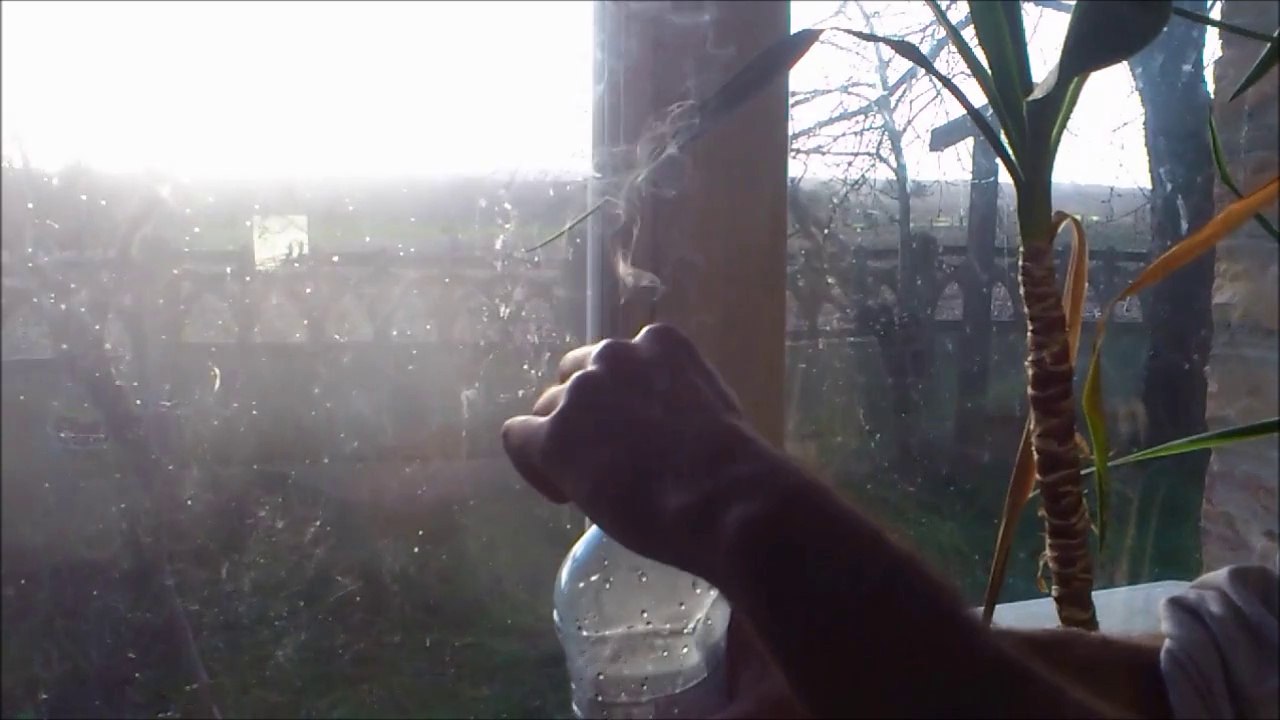 Comment faire un nuage en bouteille ?