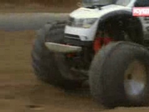 Kyosho Giga Crusher pub Japon