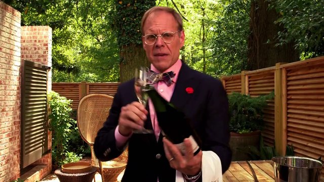 How To Open Bottle Of Champagne With A Saber