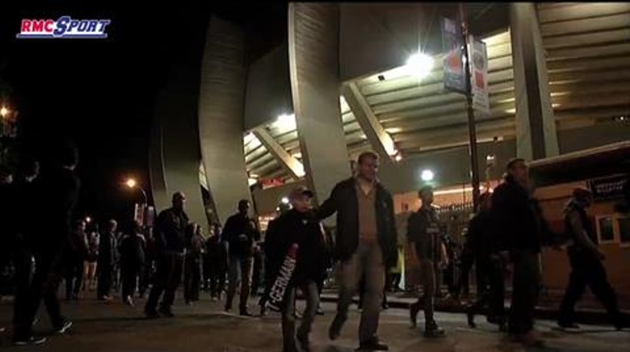 Football / PSG champion : des milliers de supporters sur les Champs-Élysées - 08/05