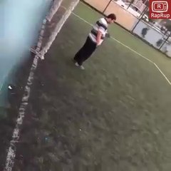 Halı Sahalarının Efsane Kalecisi