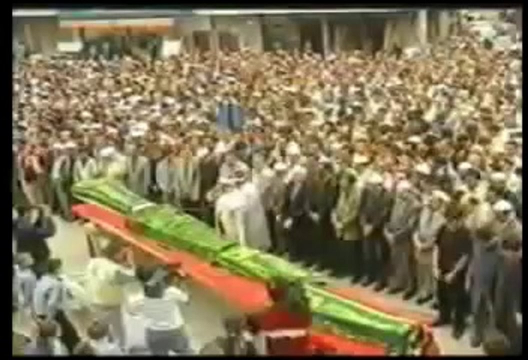 Erbakan Hoca - Ali Soylu'nun Cenazesinde Gözyaşlarıyla