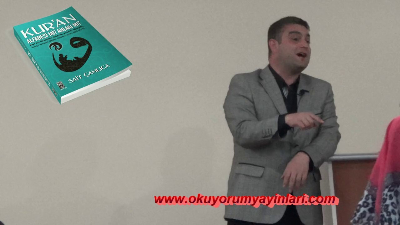 Trafik kazasında ölmüş bir adamın başında durup trafik kurallarını hatırlatmak ne ise;  Ölmüş bir adamın arkasından Kur'an okumakta odur.