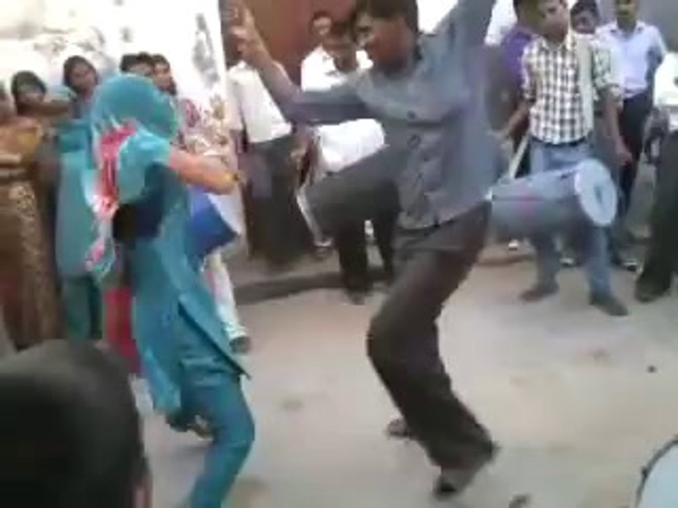Ik Jawani Meri ik jawani teri nice song.