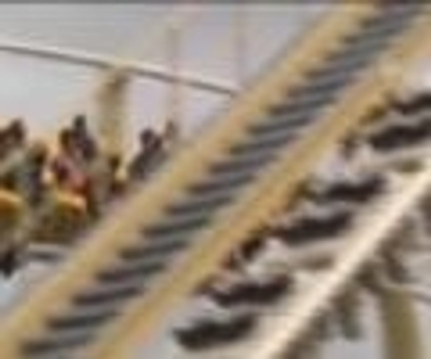 Adrenalin tutkunu dede, gençlere taş çıkartıyor