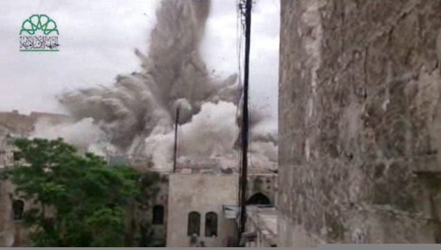 Syrie : l'hôtel Carlton d'Alep détruit par une explosion