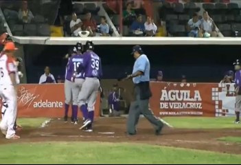 Home Run de Carlos Morales de Delfines del Carmen (08-04-2014)
