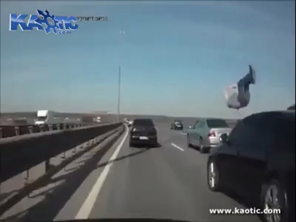Otoyolun ortasında neden park edilmez ?