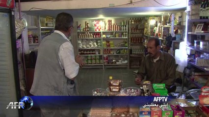 نازحون من حمص القديمة بأملون في العودة بعد خروج مقاتلي المعارضة