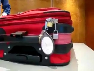 How things disappear from locked suitcases at the airport