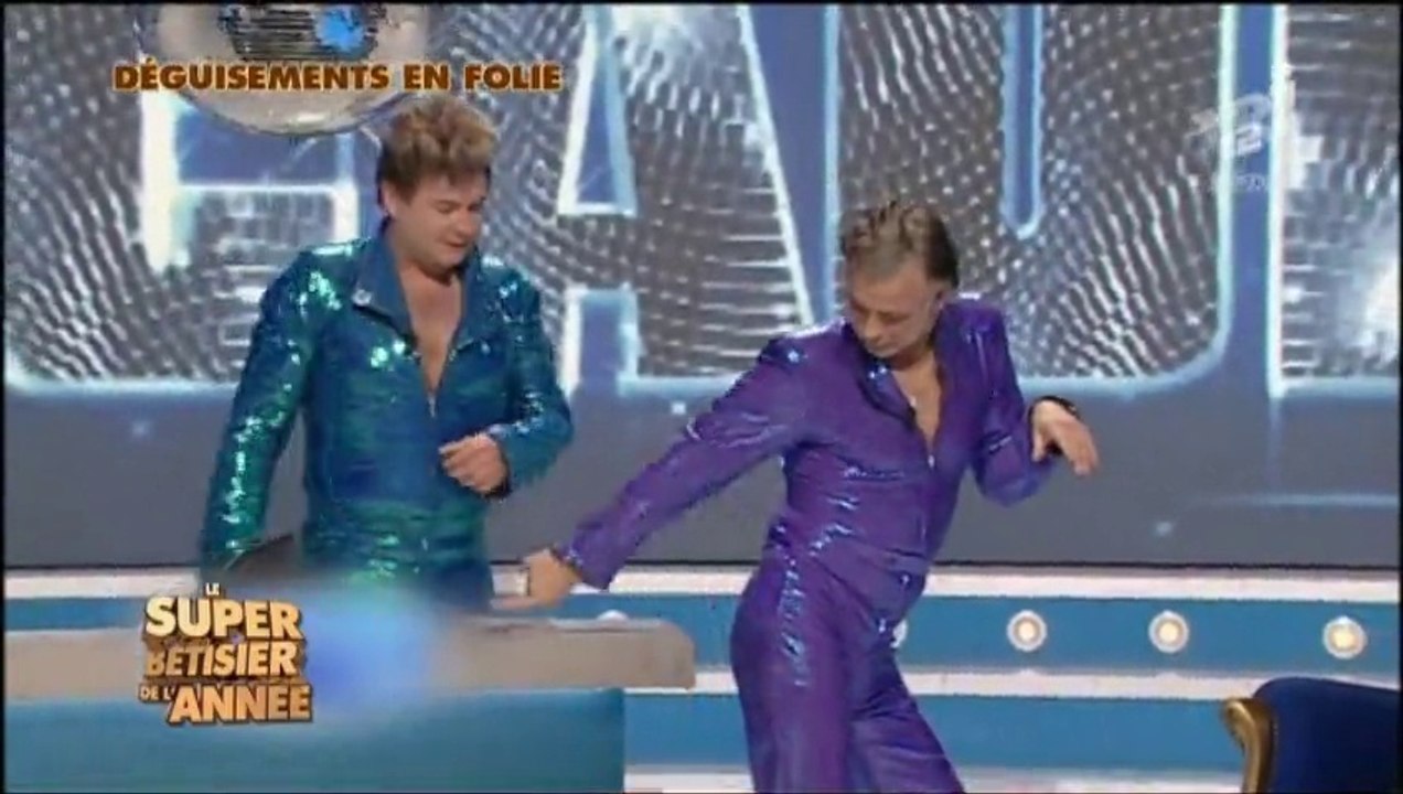 Sébastien Cauet  et Franck Dubosc dansent