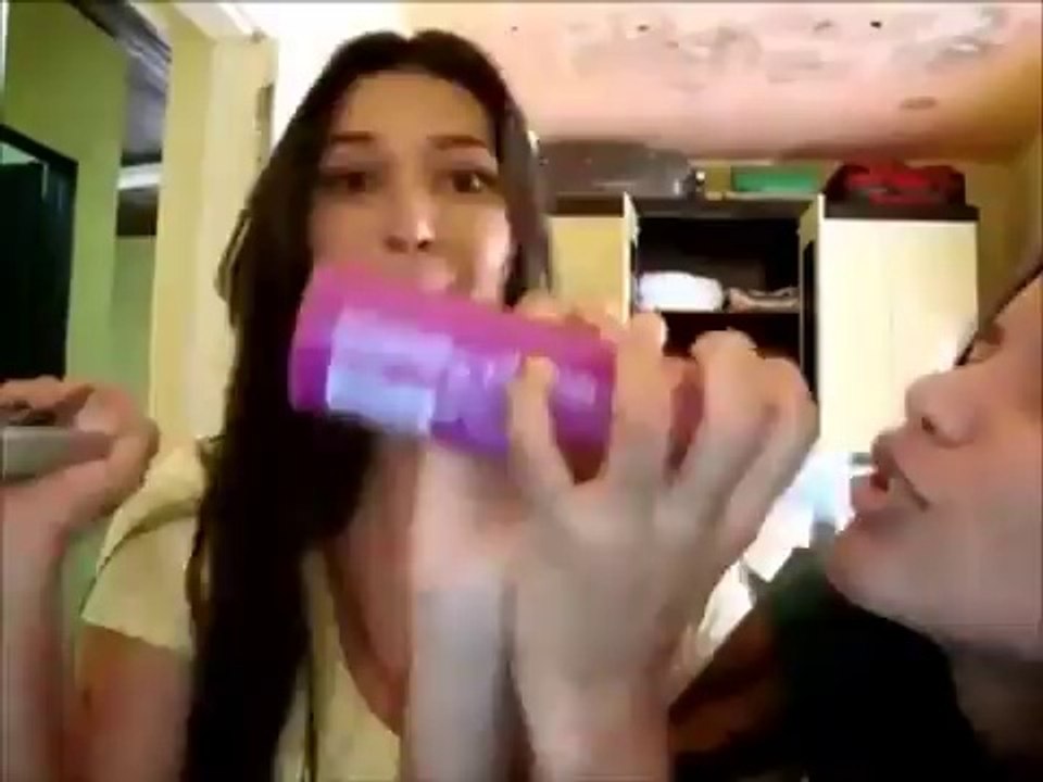 Girls singing fail - Kengetare "deshtake" hahahahahha