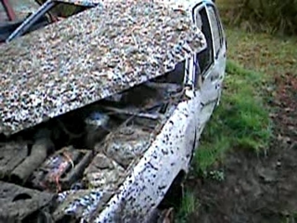 LES VOITURES ABIMEES