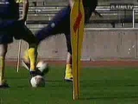 Ronaldinho vs Zlatan Ibrahimovic