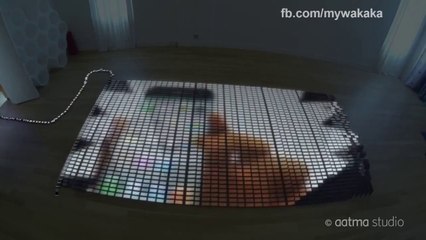 10,000 iPhones 5s fall like dominoes