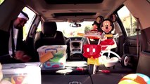 كيفية توضيب أغراض الطفل في صندوق السيارة