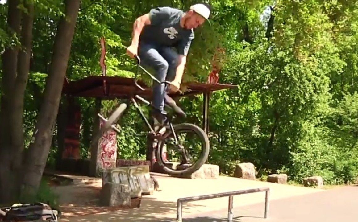 2 Insane Flat Rail Tricks Back To Back - BMX