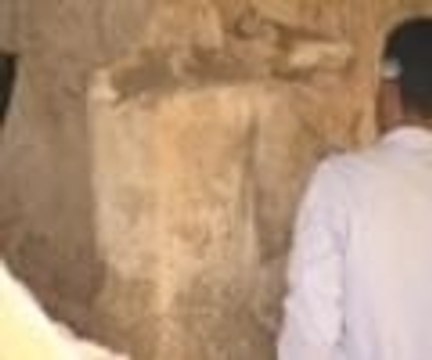 Mısır'da 3100 yıllık mezar bulundu