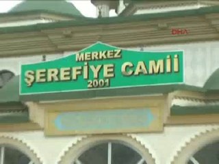Camiye giren hırsız kamerayla karşı karşıya kaldı