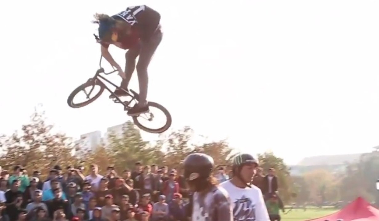 INSANE EDIT FROM Vans ! BMX Pro Team Tour in Chile - BMX