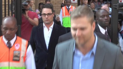 Caso Pistorius - La difesa chiama l'esperto di balistica